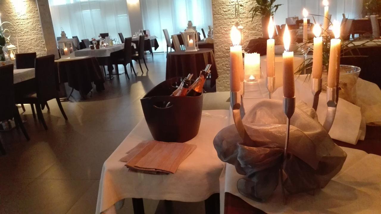 Hotel Umberto Росолина Маре Екстериор снимка